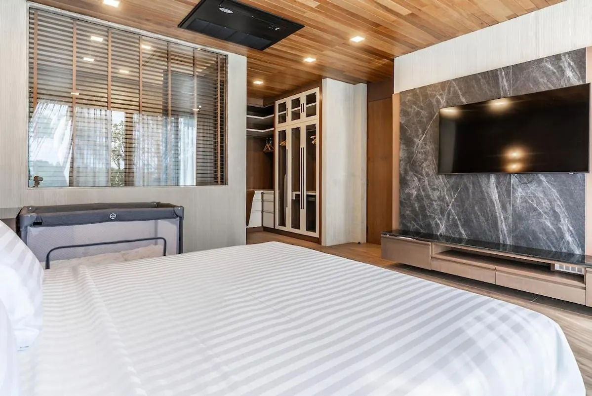 Villa Chariot By Villacarte Layan Beach  Thailand