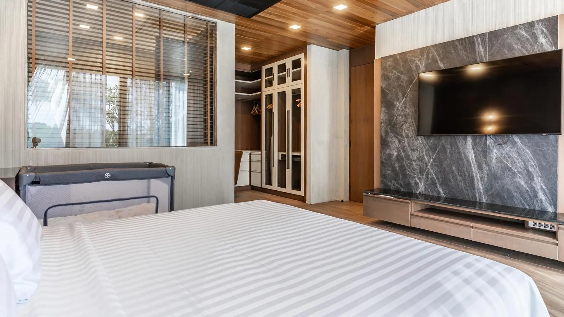 Villa Chariot By Villacarte Layan Beach