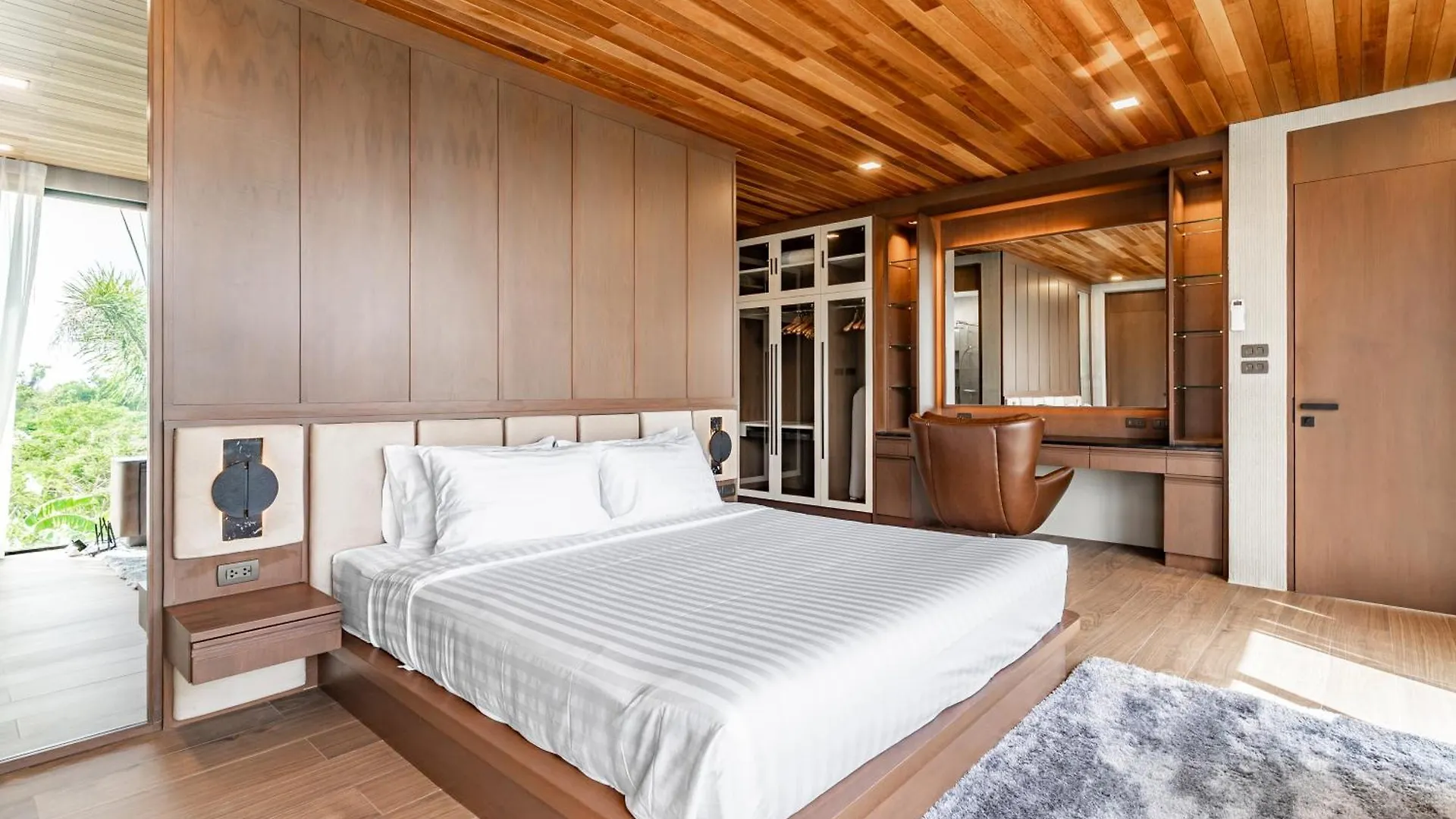 Villa Chariot By Villacarte Layan Beach